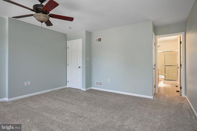 203 DEERFIELD LN, Lititz, PA 17543