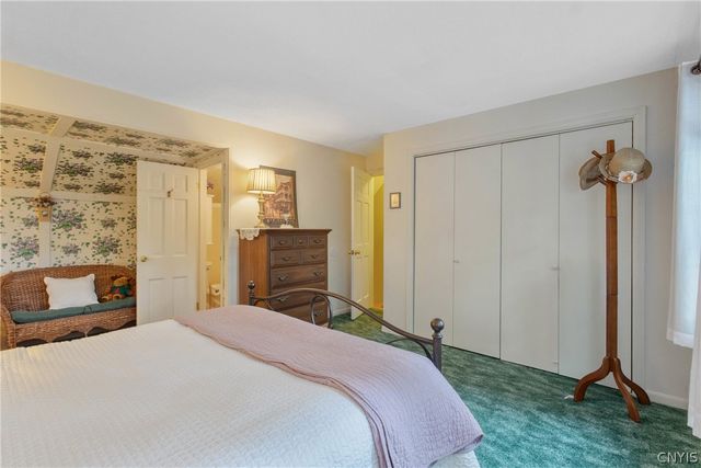 111 Treeland Circle, Geddes, NY 13219