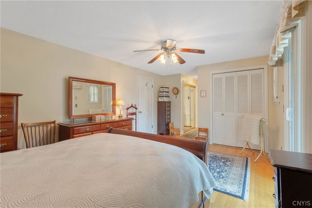 111 Treeland Circle, Geddes, NY 13219