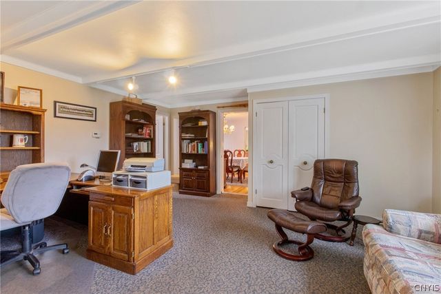 111 Treeland Circle, Geddes, NY 13219