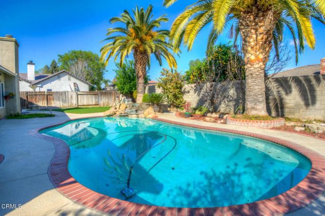 3205 Petite Sirah Street, Bakersfield, CA 93306