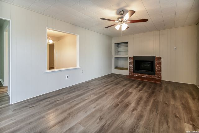 347 PILGRIM DR, San Antonio, TX 78213