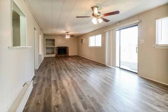 347 PILGRIM DR, San Antonio, TX 78213