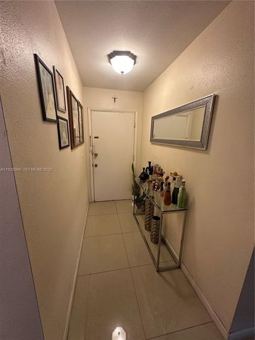 1050 E Sample Rd 208, Pompano Beach, FL 33064