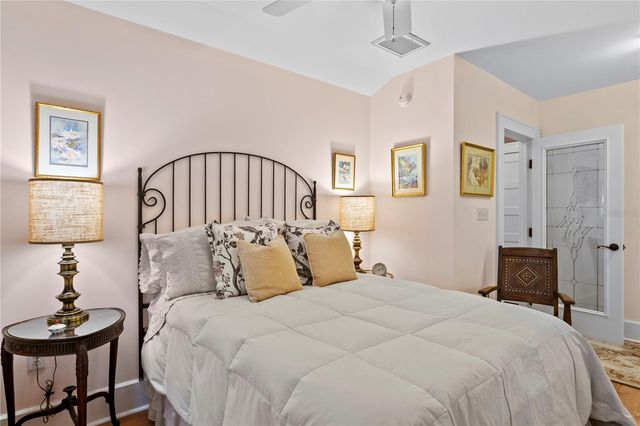 316 9TH AVENUE NE, St Petersburg, FL 33701