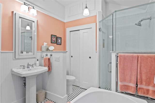 316 9TH AVENUE NE, St Petersburg, FL 33701