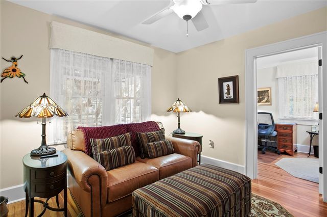 316 9TH AVENUE NE, St Petersburg, FL 33701