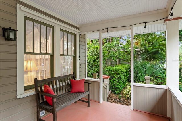 316 9TH AVENUE NE, St Petersburg, FL 33701