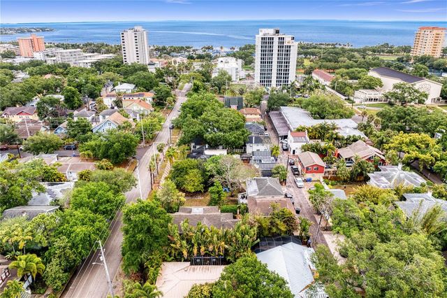 316 9TH AVENUE NE, St Petersburg, FL 33701