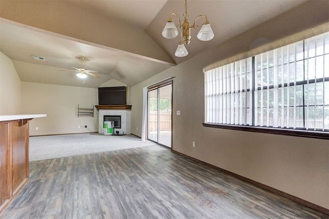 1709 La Cruz Avenue, Edmond, OK 73003
