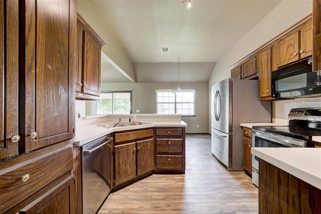 1709 La Cruz Avenue, Edmond, OK 73003
