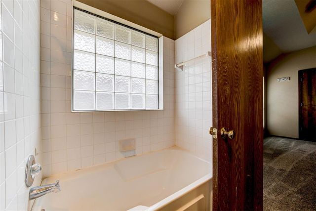 1709 La Cruz Avenue, Edmond, OK 73003