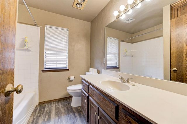 1709 La Cruz Avenue, Edmond, OK 73003