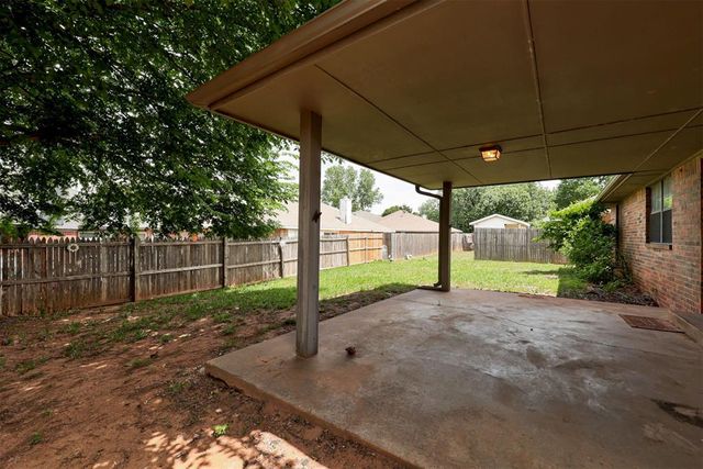 1709 La Cruz Avenue, Edmond, OK 73003