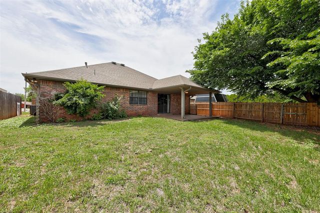 1709 La Cruz Avenue, Edmond, OK 73003