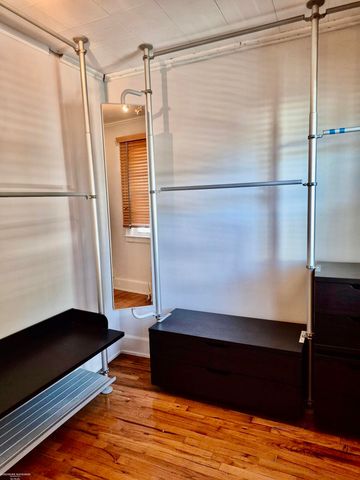 891, 1S Beaconsfield Avenue, Grosse Pointe Park, MI 48230