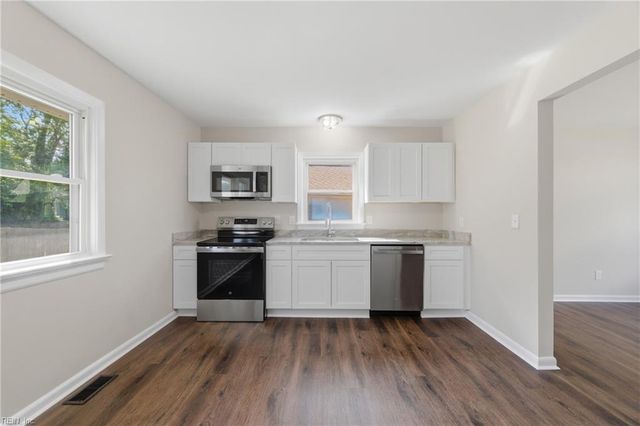 1107 Easterly AVE, Hampton, VA 23669