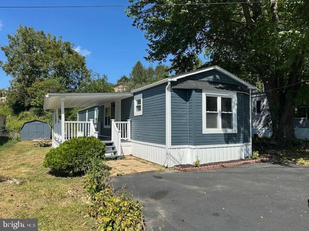 143 PENN DR, Coatesville, PA 19320