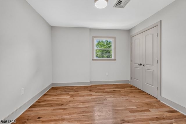 105 Jacksonville Rd, Lincoln Park Boro, NJ 07035