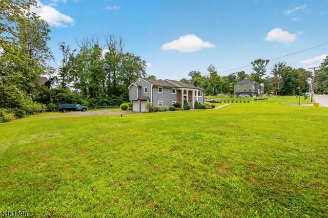 105 Jacksonville Rd, Lincoln Park Boro, NJ 07035