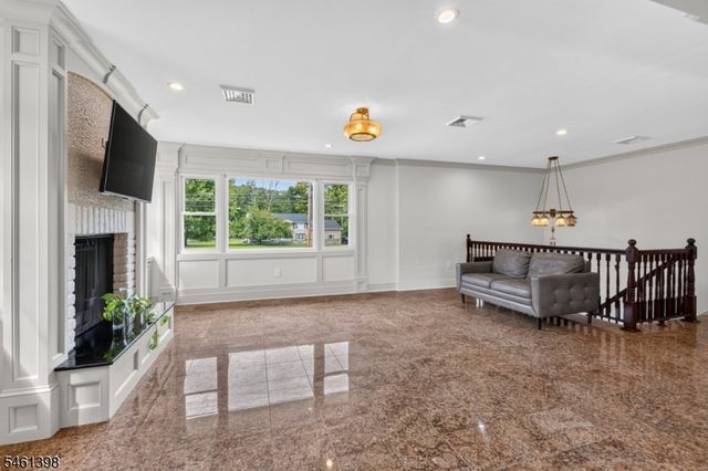 105 Jacksonville Rd, Lincoln Park Boro, NJ 07035