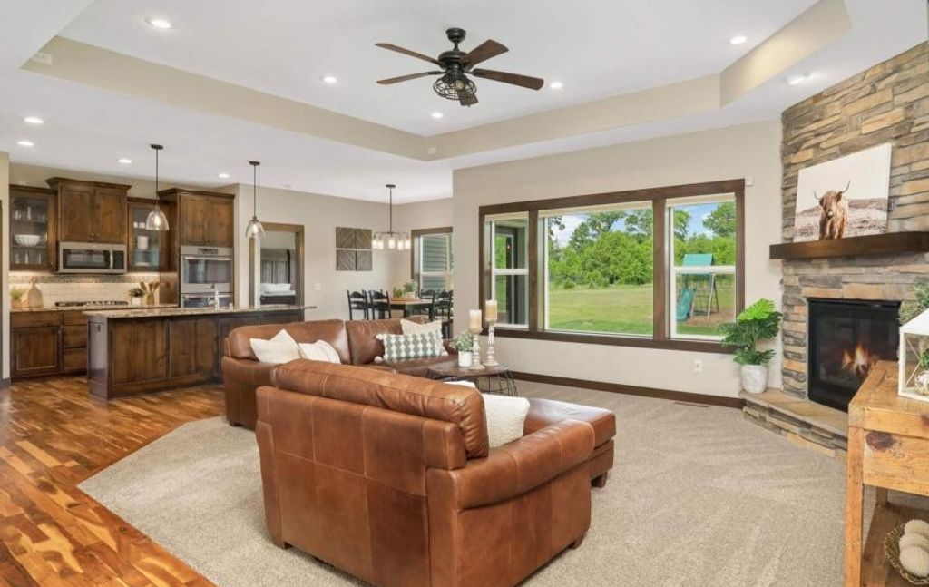3839 189th Lane NW, Oak Grove, MN 55303