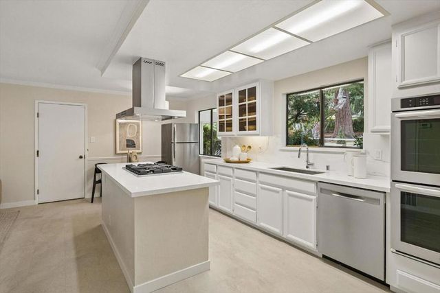 4 Tasker Lane, San Carlos, CA 94070