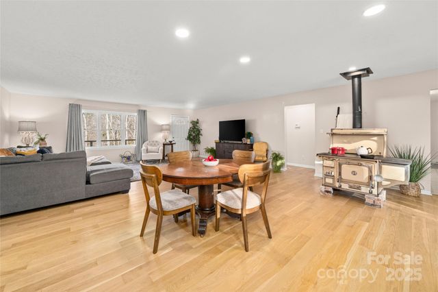 73 The Old Run Road, Fairview, NC 28730