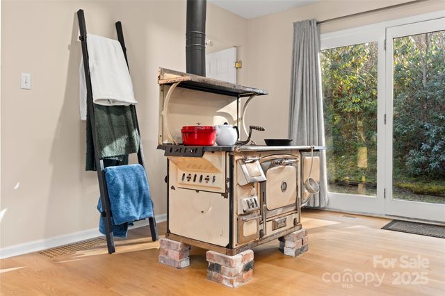 73 The Old Run Road, Fairview, NC 28730