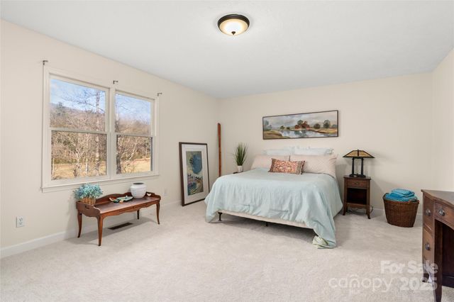 73 The Old Run Road, Fairview, NC 28730