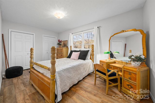 73 The Old Run Road, Fairview, NC 28730