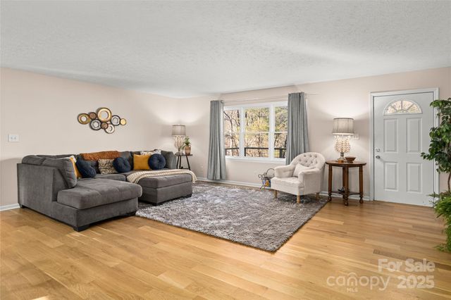 73 The Old Run Road, Fairview, NC 28730