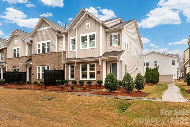 10026 Wayfair Meadow Court, Charlotte, NC 28277