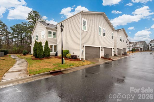 10026 Wayfair Meadow Court, Charlotte, NC 28277