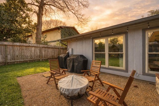 8303 Loralinda DR, Austin, TX 78753