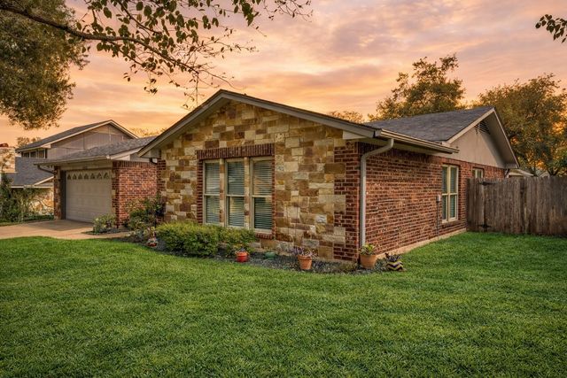 8303 Loralinda DR, Austin, TX 78753