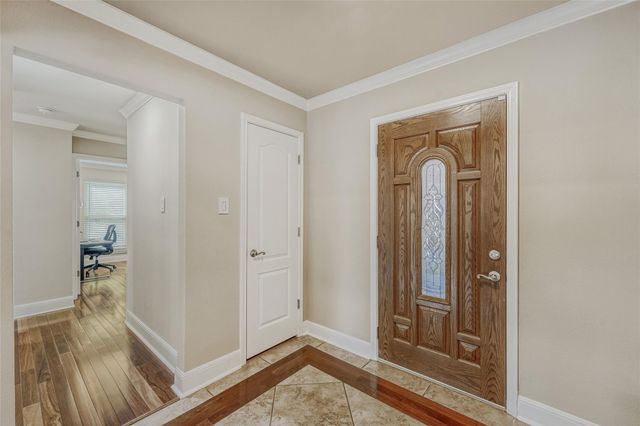 8303 Loralinda DR, Austin, TX 78753