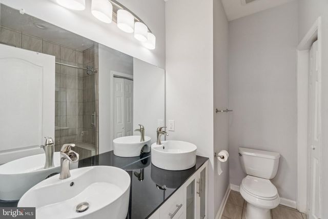 5611 HARTFIELD AVE, Suitland, MD 20746