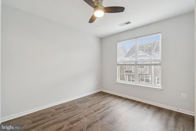 5611 HARTFIELD AVE, Suitland, MD 20746