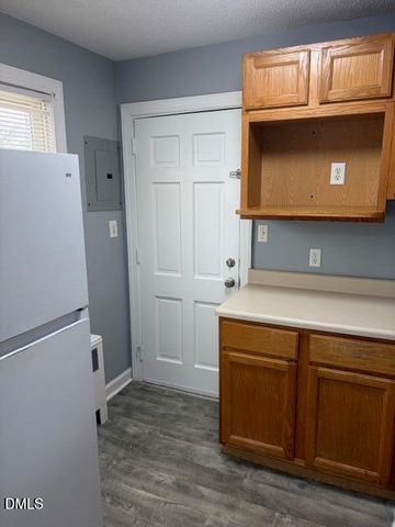 1400 Roslyn Drive Unit 20c, Burlington, NC 27215