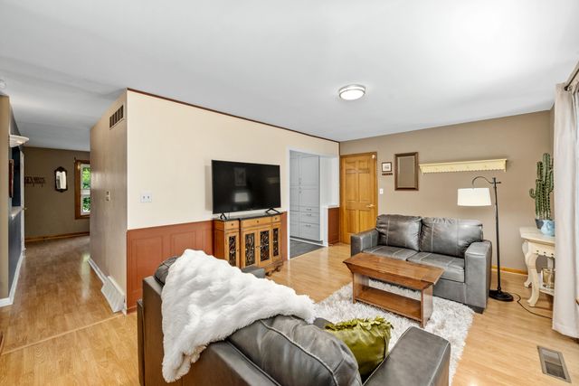 303 Center Park Drive, Florence, KY 41042