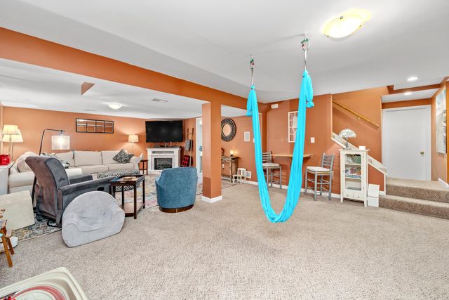 303 Center Park Drive, Florence, KY 41042