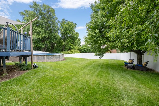 303 Center Park Drive, Florence, KY 41042