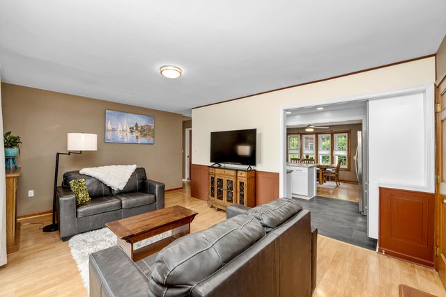 303 Center Park Drive, Florence, KY 41042