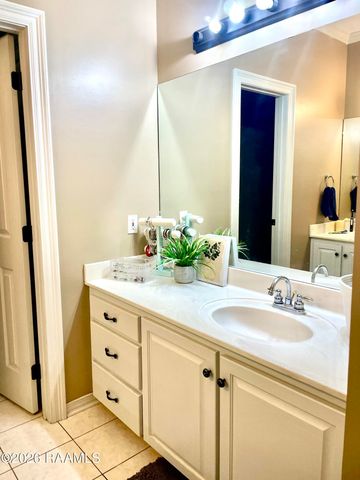 121 Lockridge Drive, Broussard, LA 70518