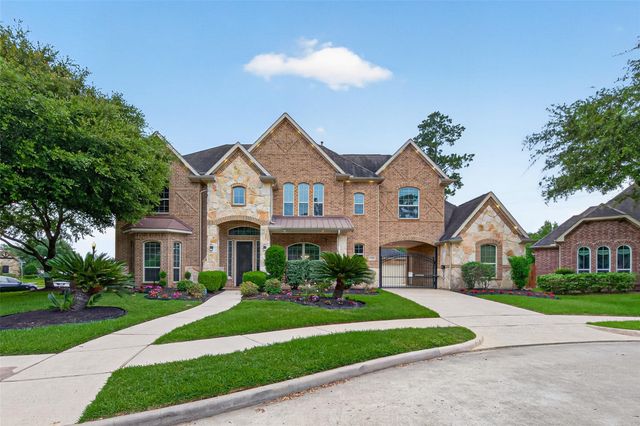 13510 Cascade Caverns Court, Houston, TX 77044
