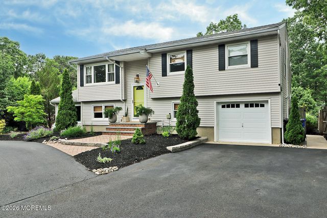76 Maine Street, Toms River, NJ 08753