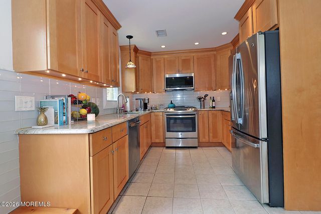 76 Maine Street, Toms River, NJ 08753