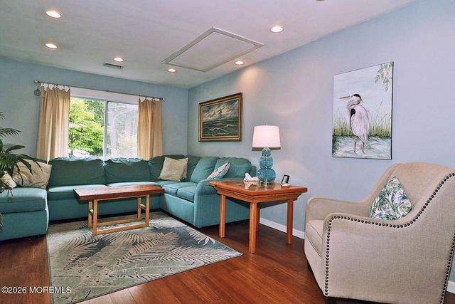 76 Maine Street, Toms River, NJ 08753