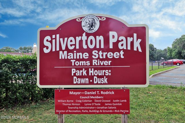 76 Maine Street, Toms River, NJ 08753